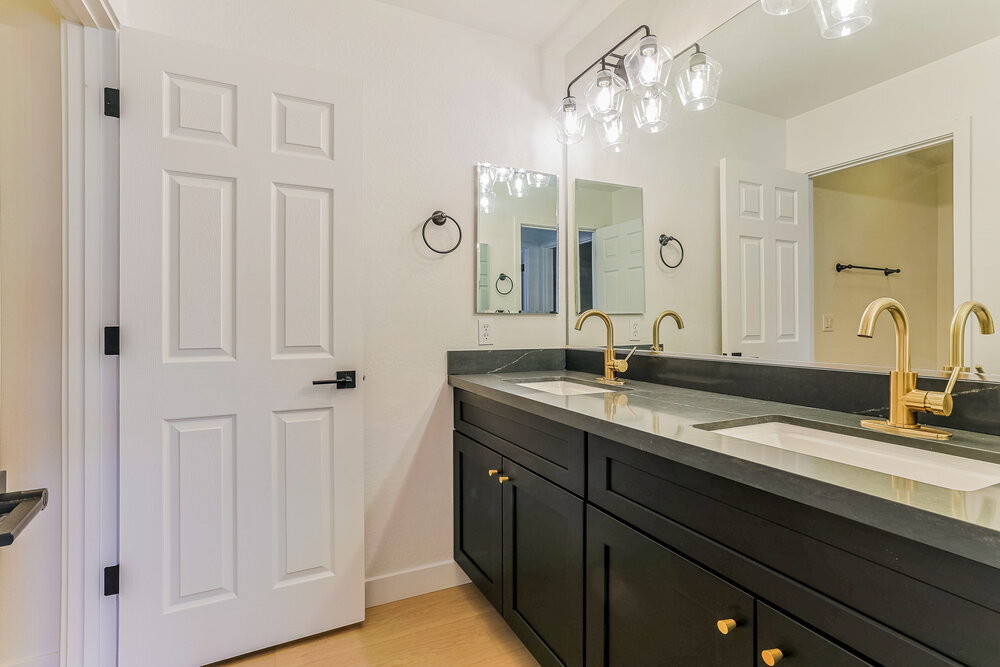 Building Photo - 11050 E Segura Ave