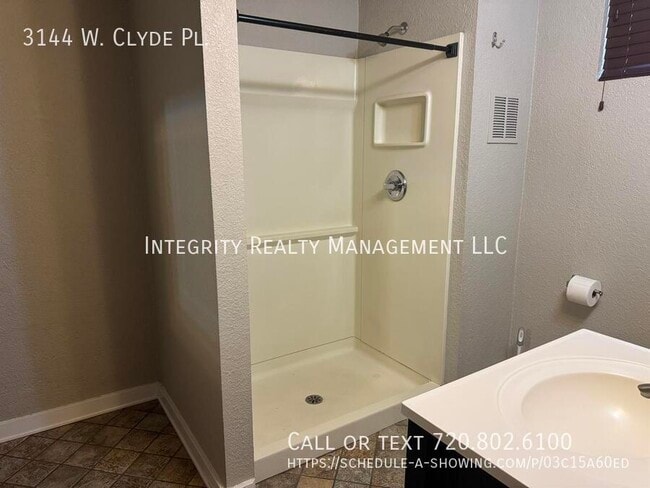 Building Photo - 3144 W Clyde Pl