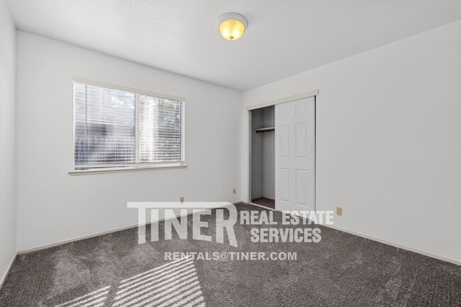 Building Photo - 180 Briggs Ranch Dr