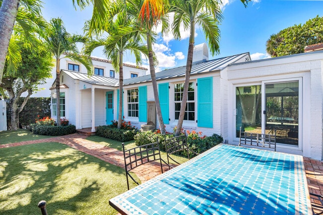 Building Photo - 222 S County Rd