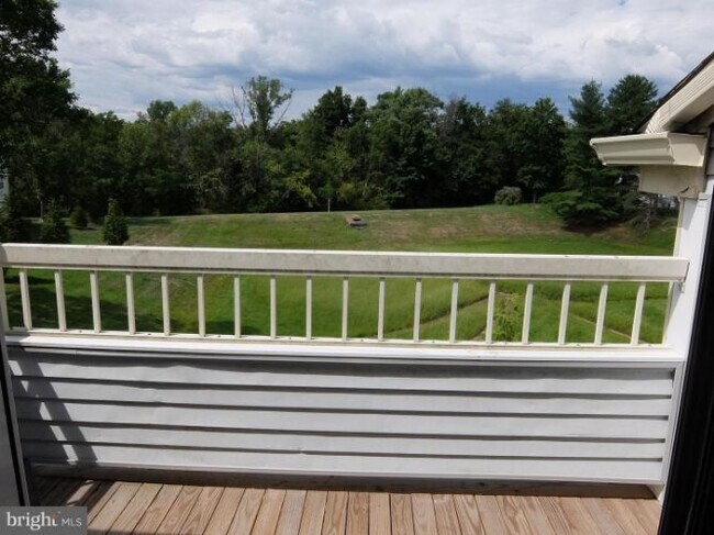 Building Photo - 202 Salem Ct