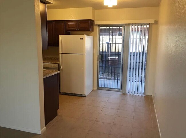 Building Photo - 2939/2941 Palo Verde Ave