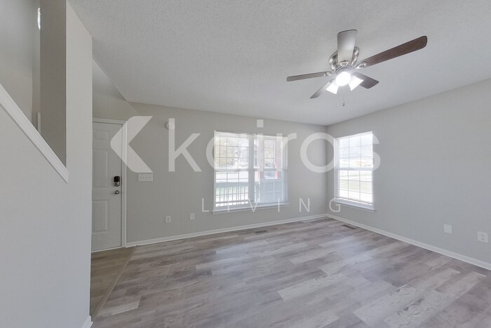 Building Photo - 4415 The Paseo