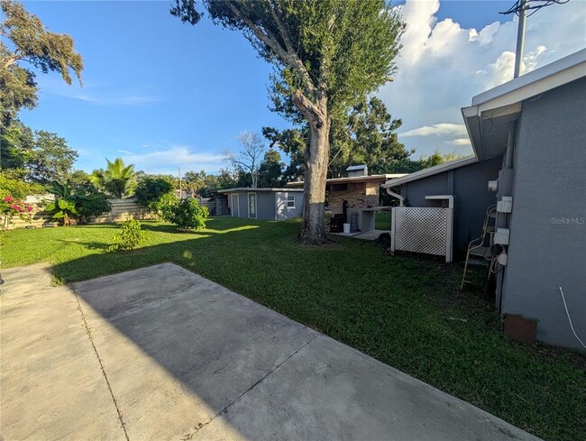 Building Photo - 140 N Briggs Ave