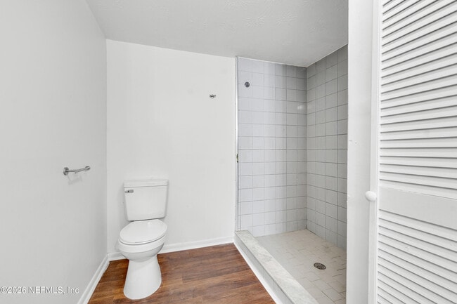 Building Photo - 3035 Lucoma Dr