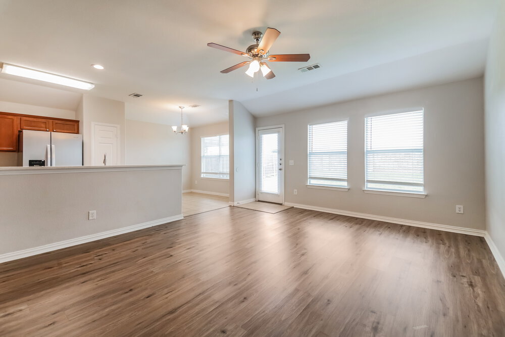Building Photo - 713 Cedar Cove Dr