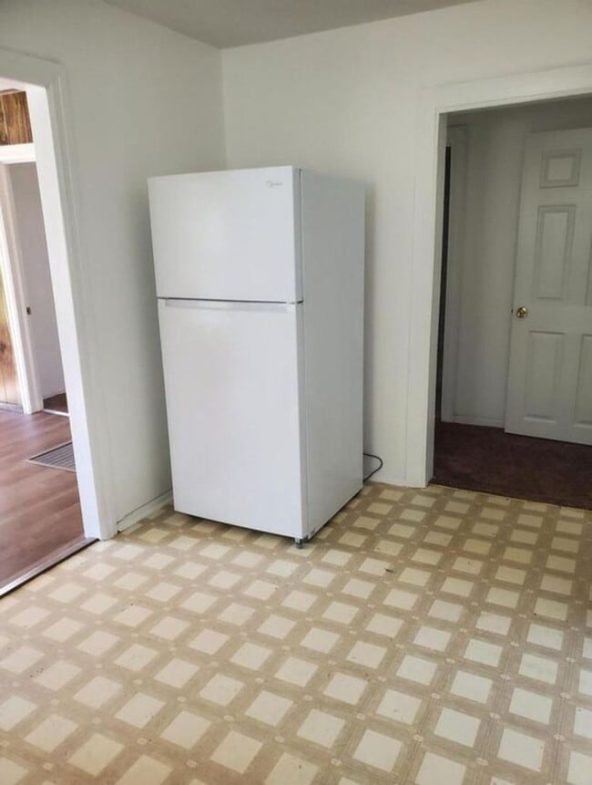 Building Photo - Cute 1 bedroom home in North East Springfield