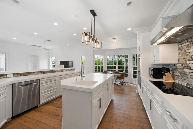 Building Photo - 2377 Golf Brook Dr
