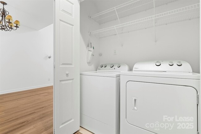 Building Photo - 8122 Village Harbor Dr