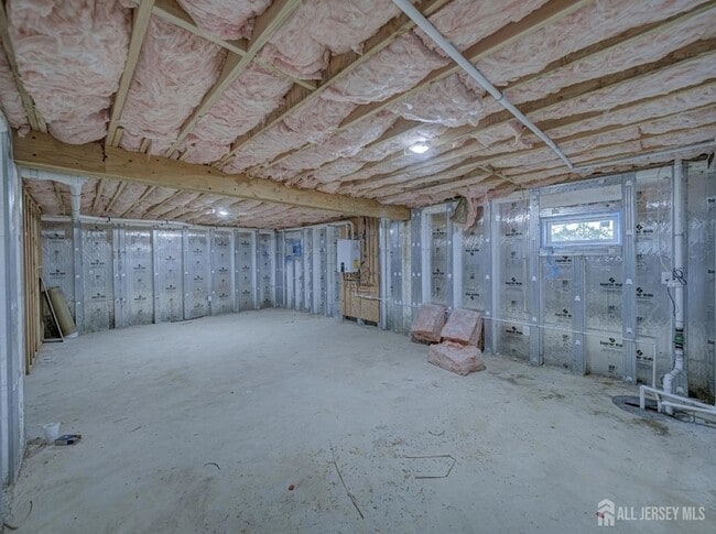 Building Photo - 8 Travers Ave