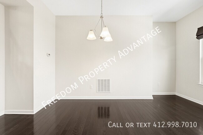 Building Photo - 412 Olive Ln