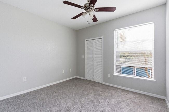 Building Photo - 5507 Legacy Crescent Pl