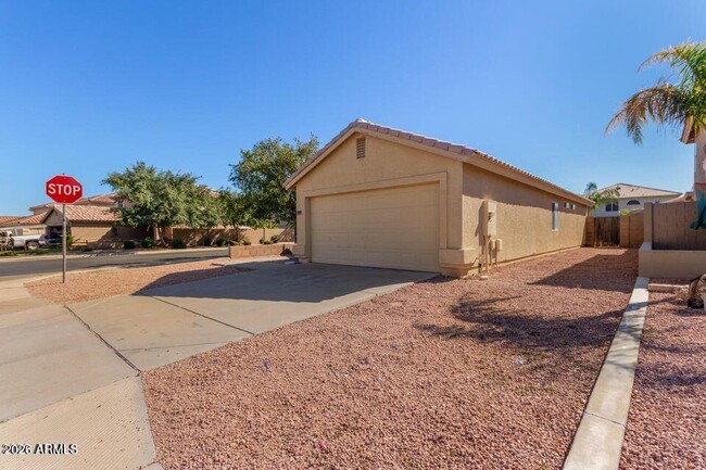 Building Photo - 12701 W Cherry Hills Dr