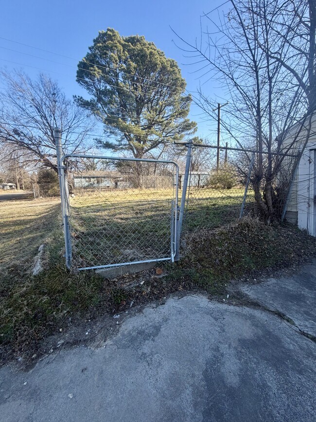 Building Photo - 1324 Georgetown St