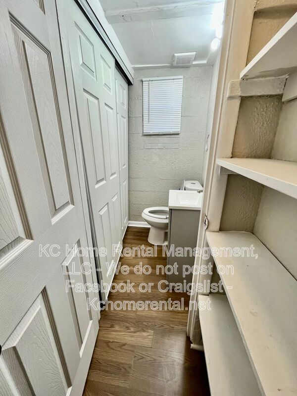 Building Photo - 4042 Paseo Blvd