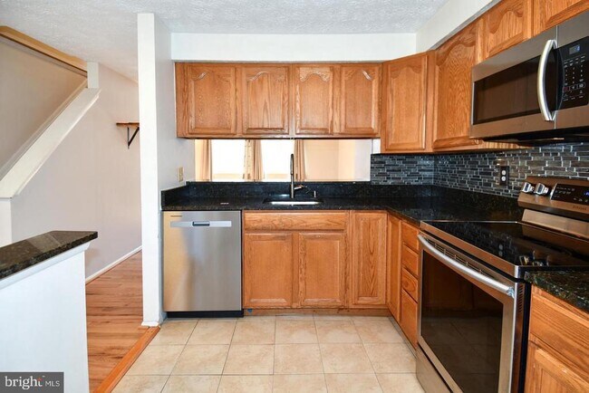 Building Photo - 8417 Cedar Falls Ct