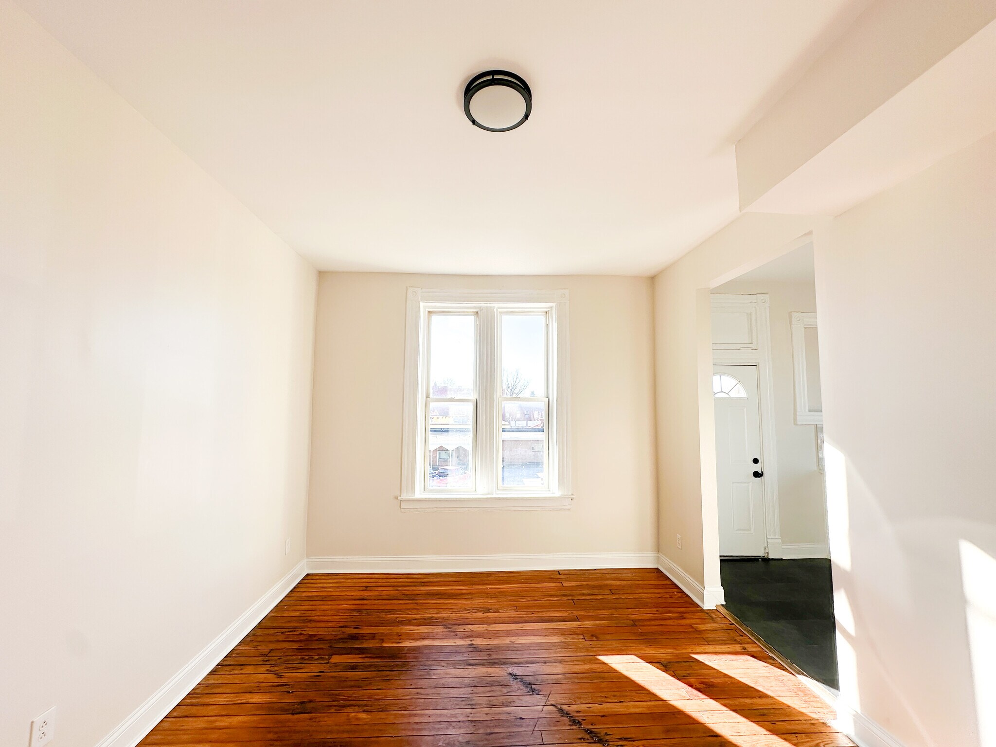 Building Photo - 3333 California Ave