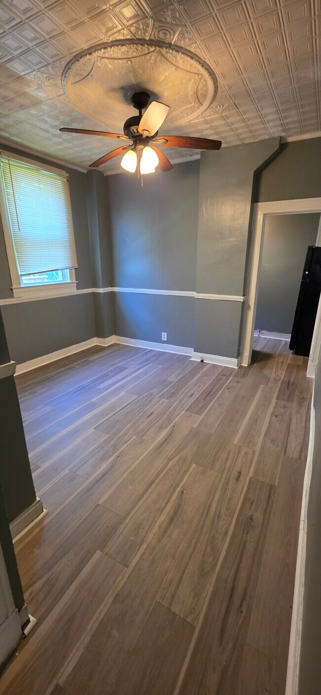 Building Photo - 3702 Chesholm Rd