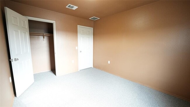 Building Photo - 5705 Knoll Pines Pass