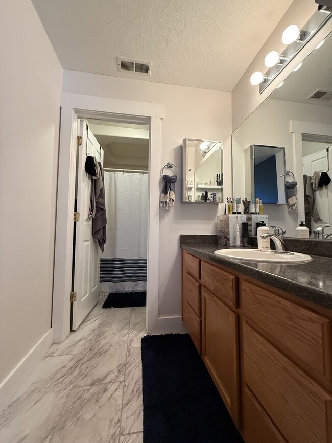 Building Photo - 12733 Stormy Meadow Dr