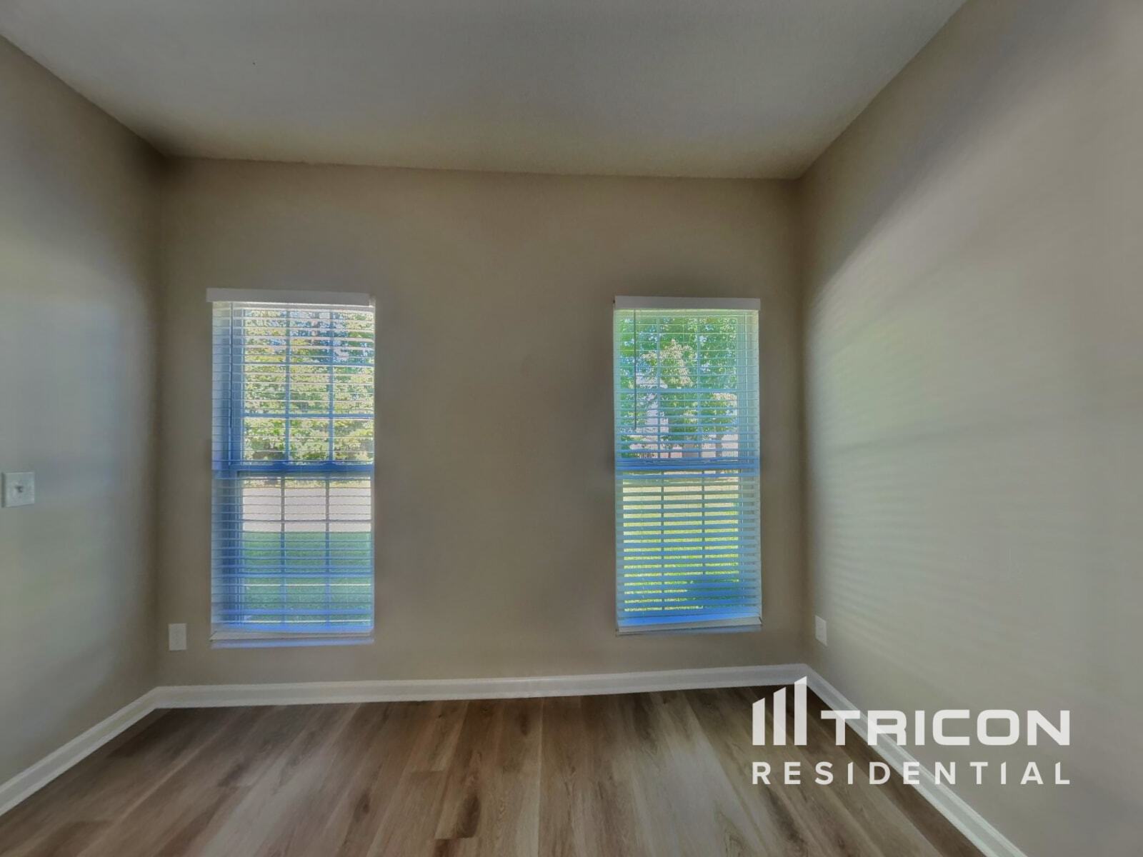 Building Photo - 3681 McGinty Dr