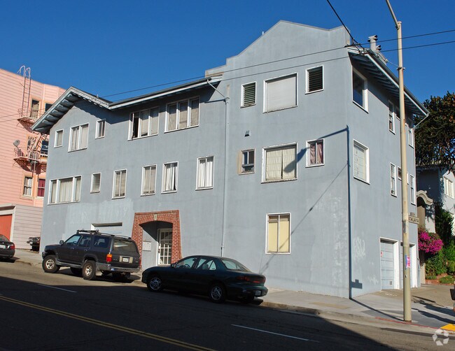 Primary Photo - 1870 Fulton St