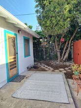 Building Photo - 1145-1142 Nowita Pl