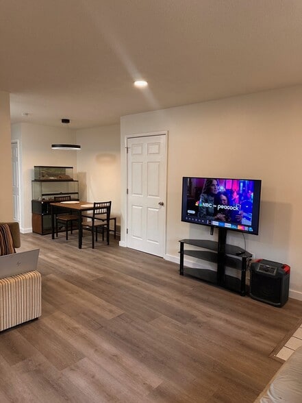 Building Photo - 9623 S 248th St