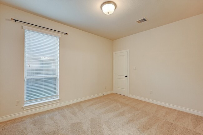 Building Photo - 4006 Misty Waters Ln