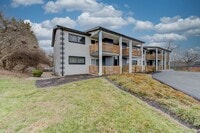 Building Photo - Heartwoods Manor