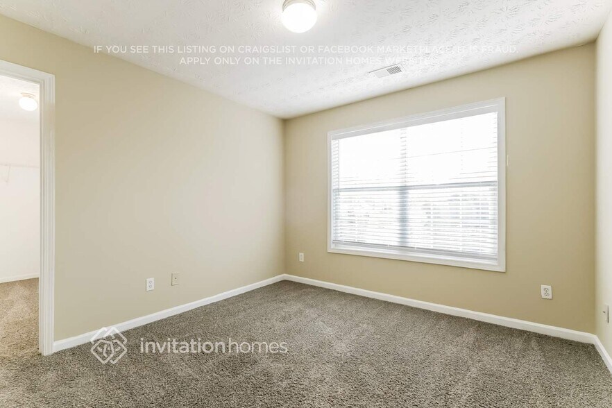 Building Photo - 2600 Santa Fe Ct SE