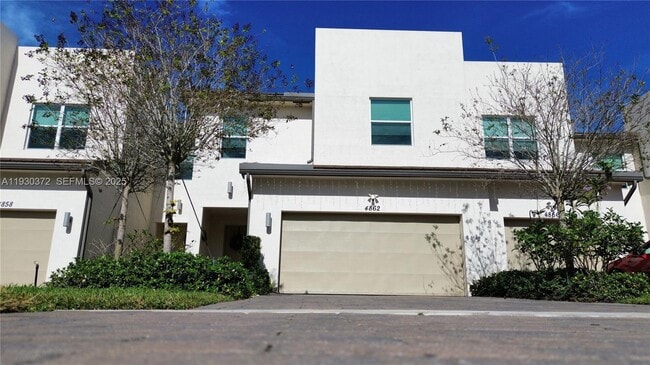 Building Photo - 4862 Navali Dr