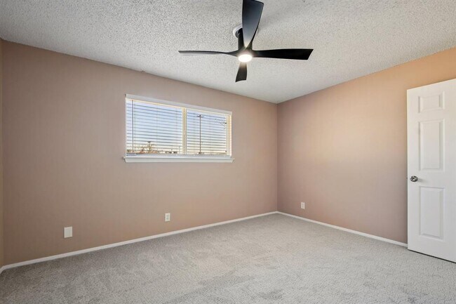 Building Photo - 9413 Quail Meadow Dr