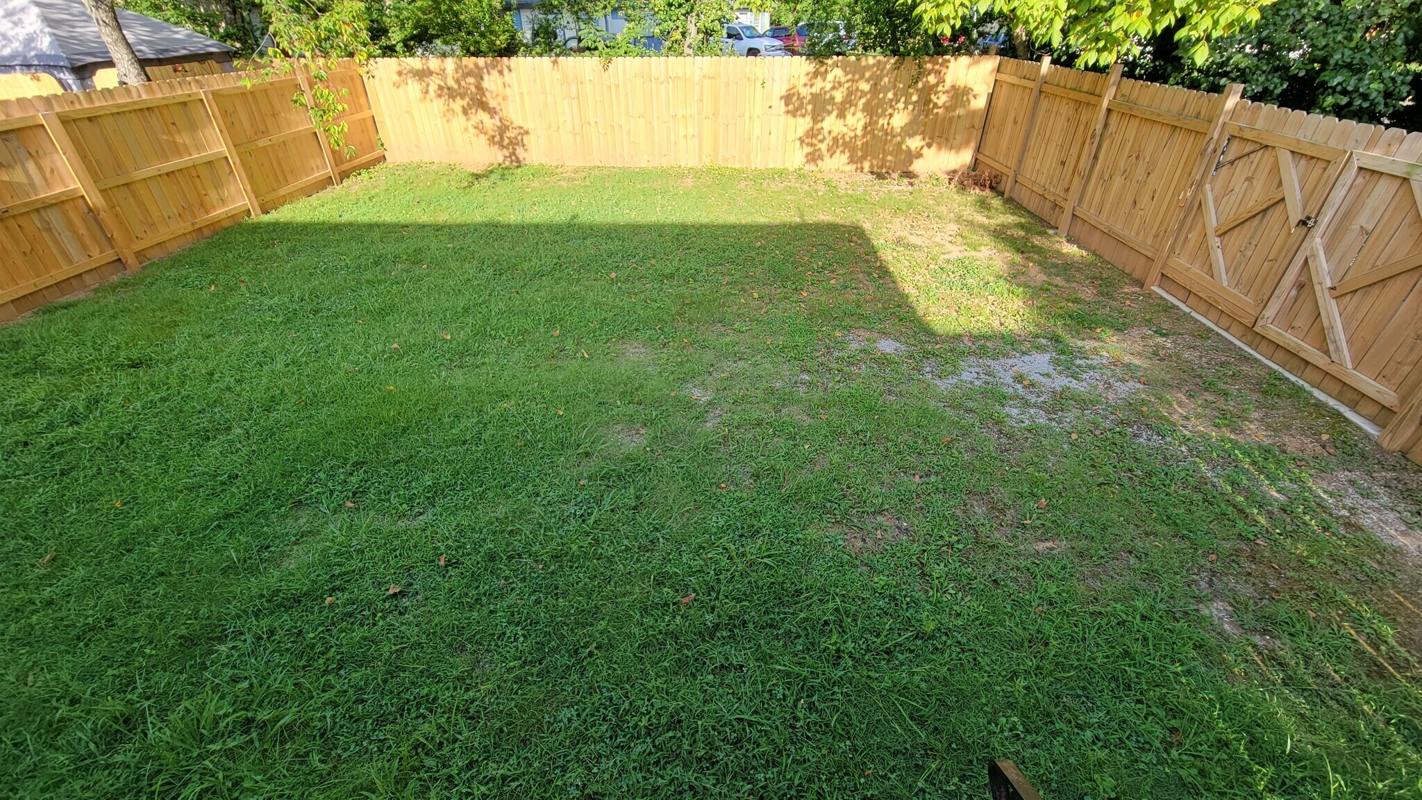 Building Photo - 807 Riviera Dr