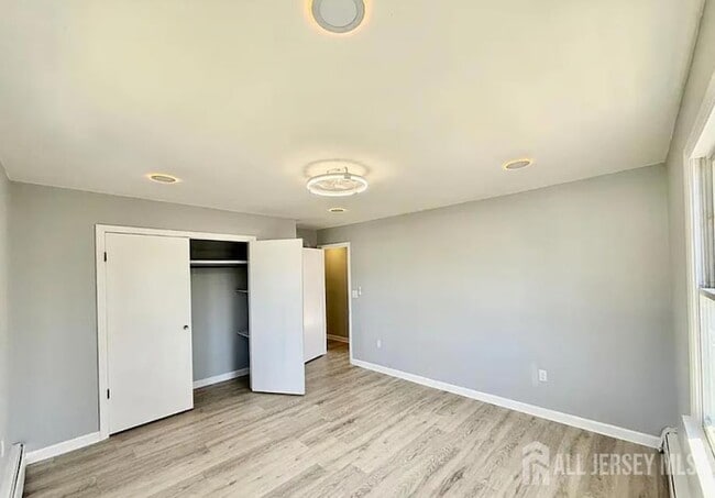 Building Photo - 35 Fiat Ave