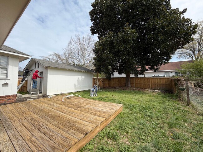 Building Photo - Cozy 2/1 Brick House in Celanese- $1,250