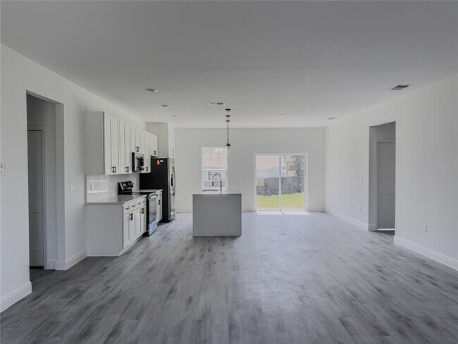 Building Photo - 4240 SW 169th Ln Rd