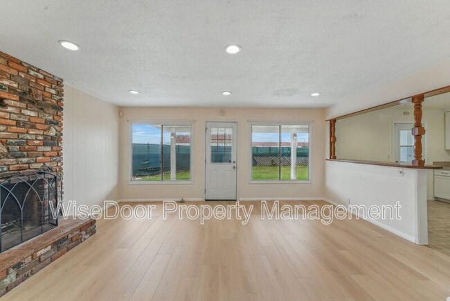 Building Photo - 1114 Stovall Ave