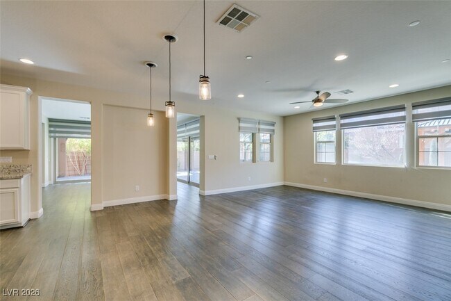 Building Photo - 2497 Birch Hollow St