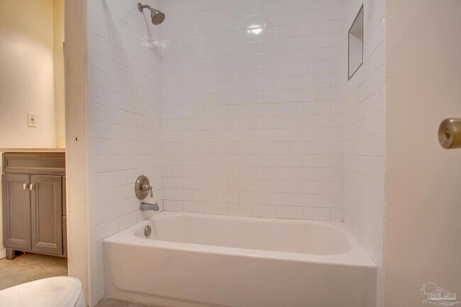 Building Photo - 5910 Limestone Rd