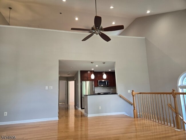 Building Photo - 313 Winthrop Dr