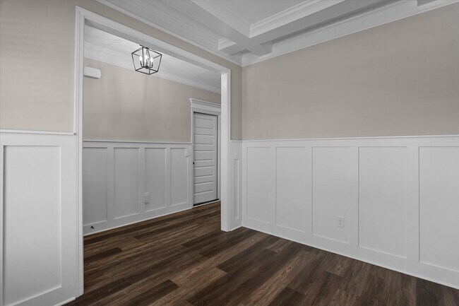 Building Photo - 626 Hope St