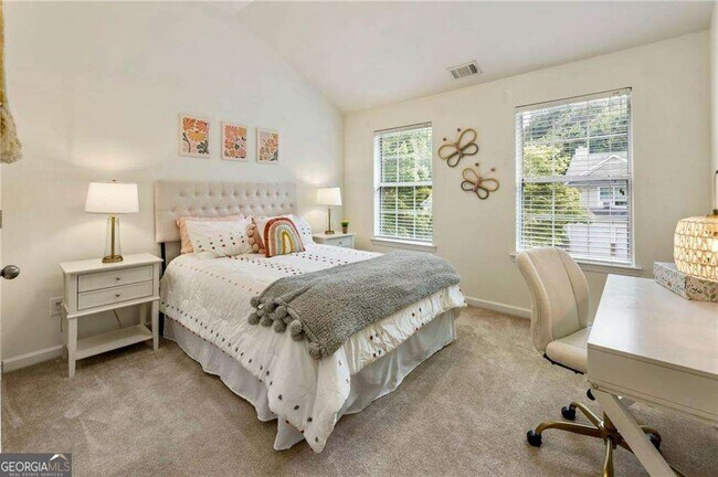 Building Photo - 313 Hidden Creek Ln