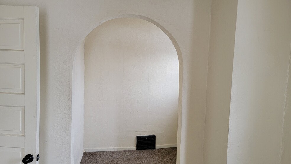 Building Photo - 786 Florida Ave