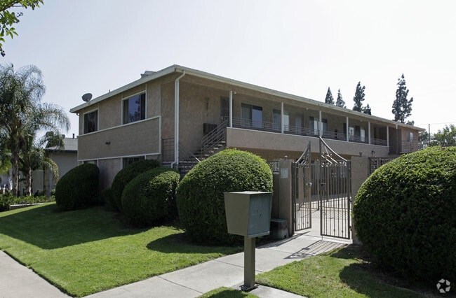 Primary Photo - The Gates Apartments