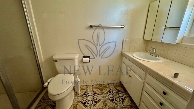 Building Photo - 970 W 14th St