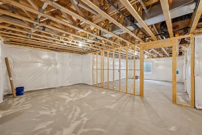 Building Photo - 101 Milvian Wy SE