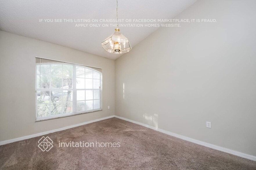 Building Photo - 310 Sherborne Ln