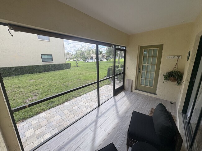 Building Photo - 305 Mission Trail W