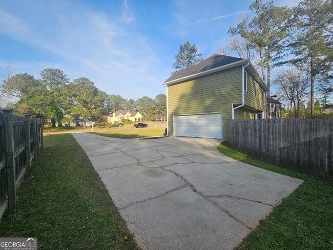 Building Photo - 24 Springfield Dr